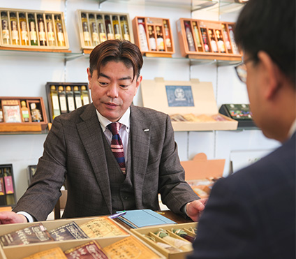 現在の主な業務内容を教えてください。